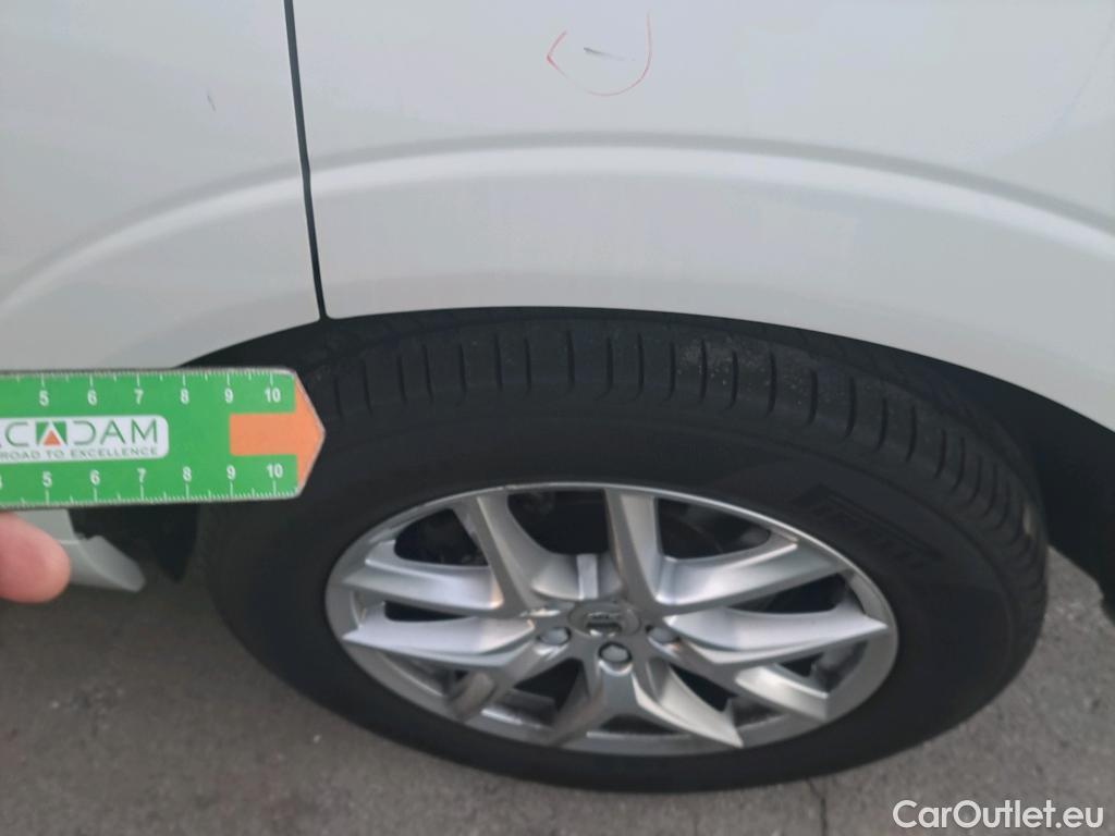 Volvo  XC60 VOLVO  / 2017 / 5P / todoterreno 2.0 B4 D Momentum Auto #7