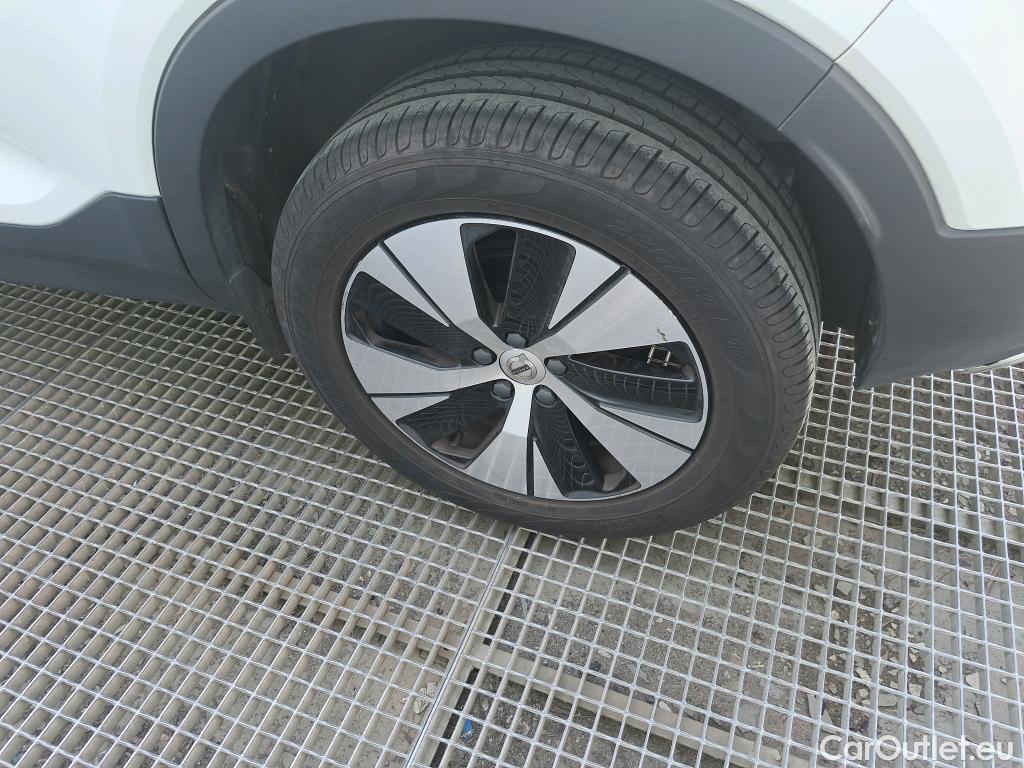  Volvo  XC 40 VOLVO XC40 / 2017 / 5P / todoterreno 1.5 T3 Momentum Pro #17