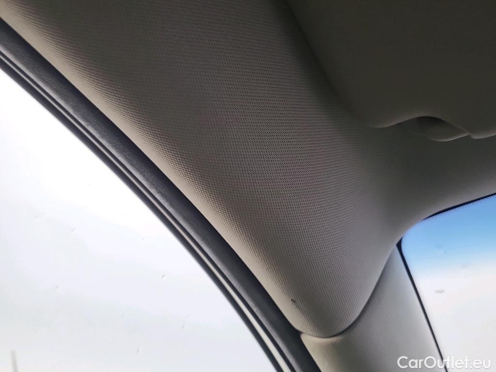  Hyundai  Tucson HYUNDAI  / 2018 / 5P / todoterreno 1.6 CRDI 85kW (116CV) 48V SLE 4X2(SP)(SL) #1