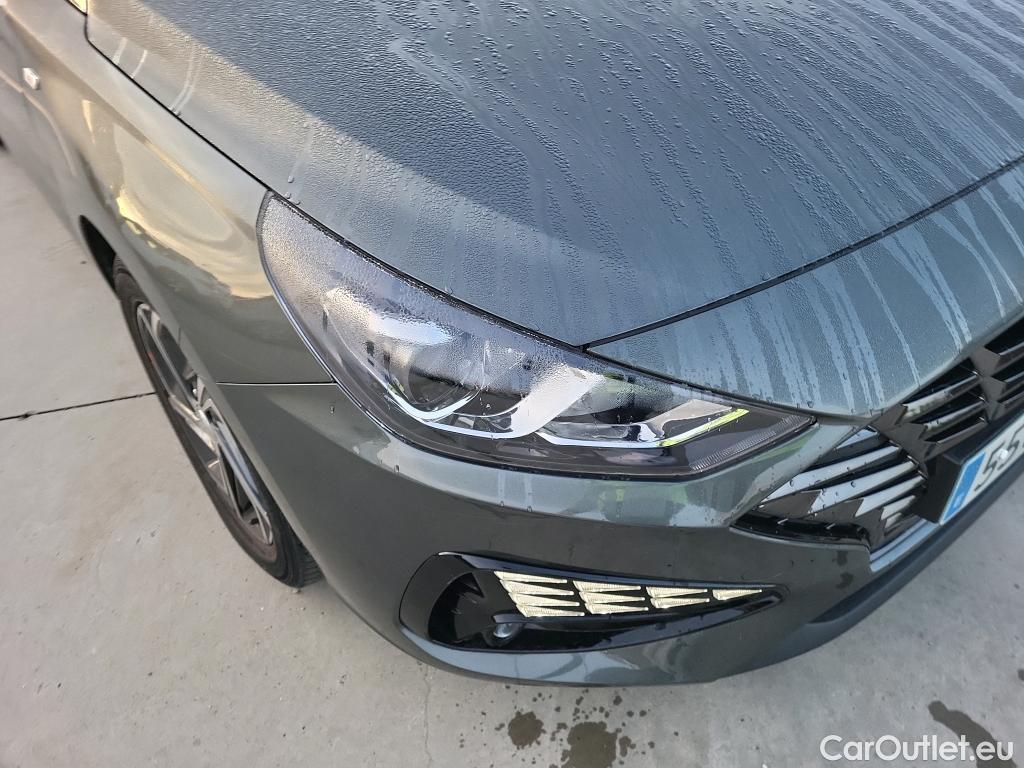 Hyundai  i30 HYUNDAI  / 2020 / 5P / berlina con portón 1.0 TGDI 48V Klass #16