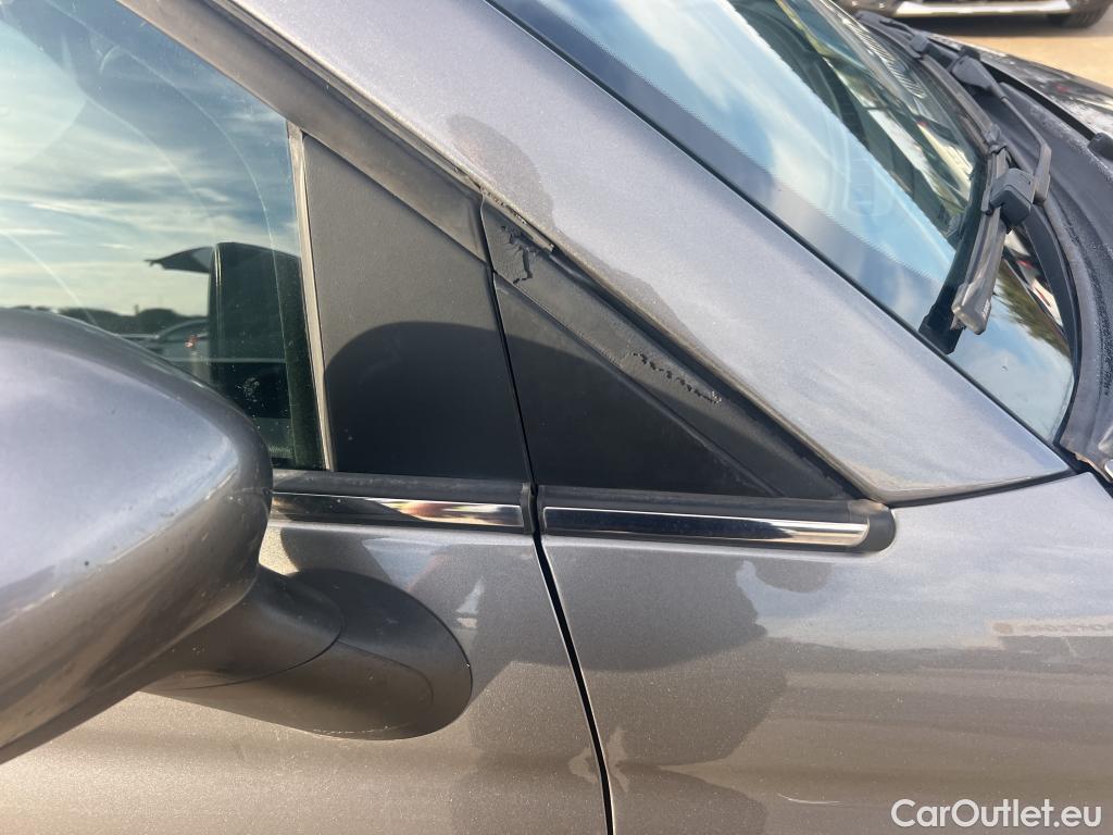  Fiat  500 FIAT  / 2015 / 3P / berlina con portón Lounge 1.2 8v 51KW (69 CV) (AC) #23