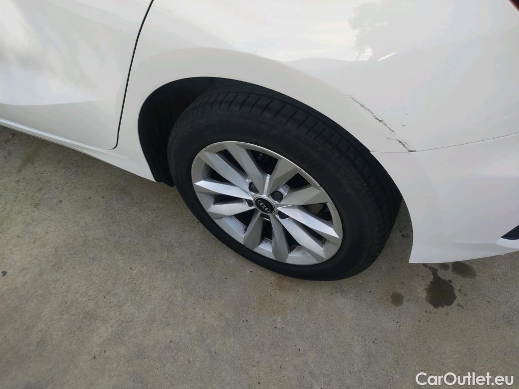  Audi  A3 AUDI  / 2020 / 5P / berlina con portón Sportback 30 TFSI 81kW (110CV) S tronic #26