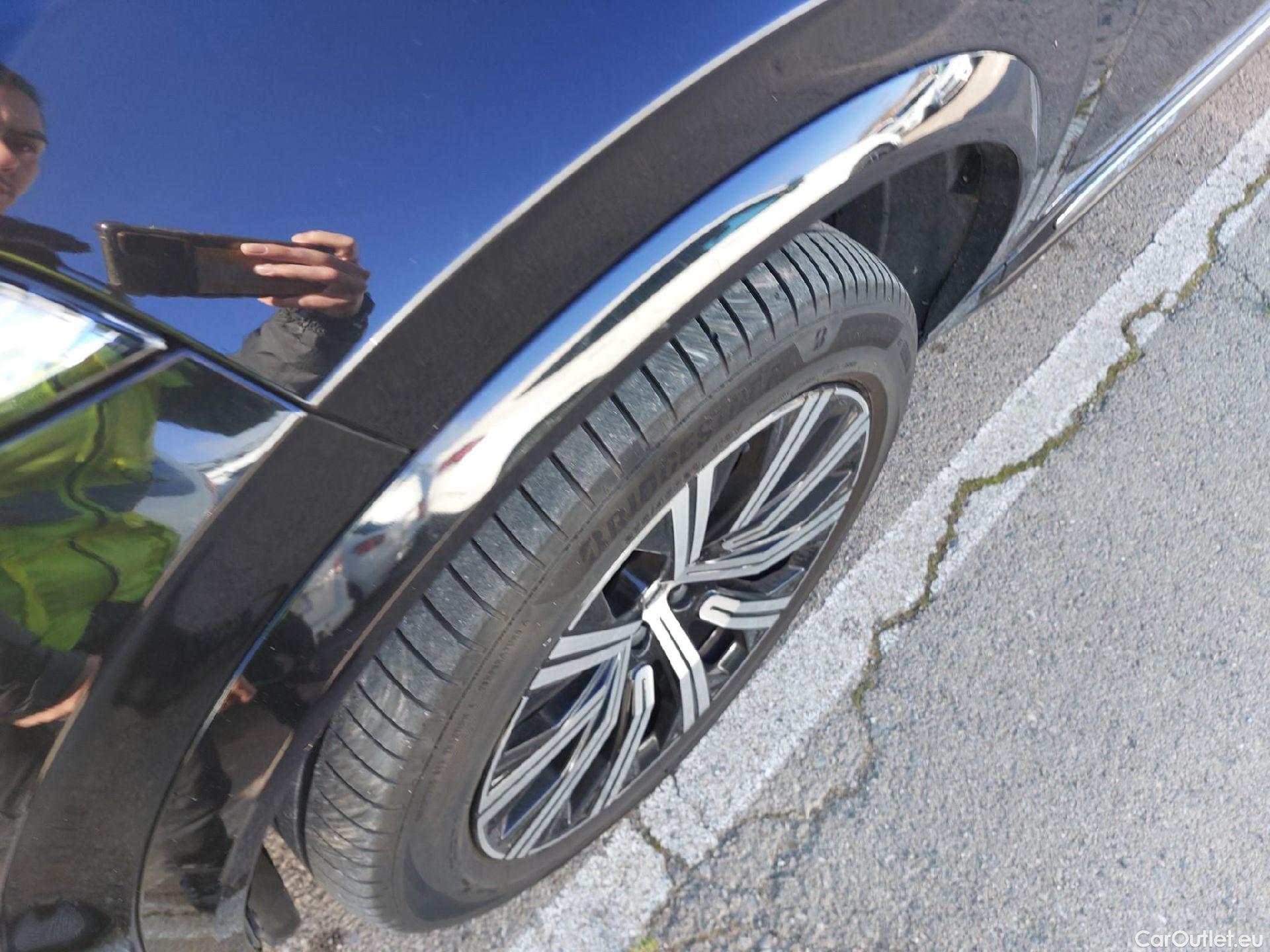  Volvo  XC90 VOLVO  / 2019 / 5P / todoterreno 2.0 T8 AWD Recharge Inscription Auto #13