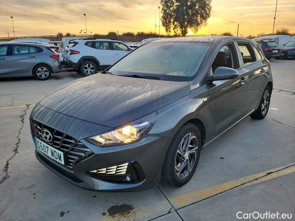 Hyundai  i30 HYUNDAI  / 2020 / 5P / berlina con portón 1.0 TGDI 48V Klass #1