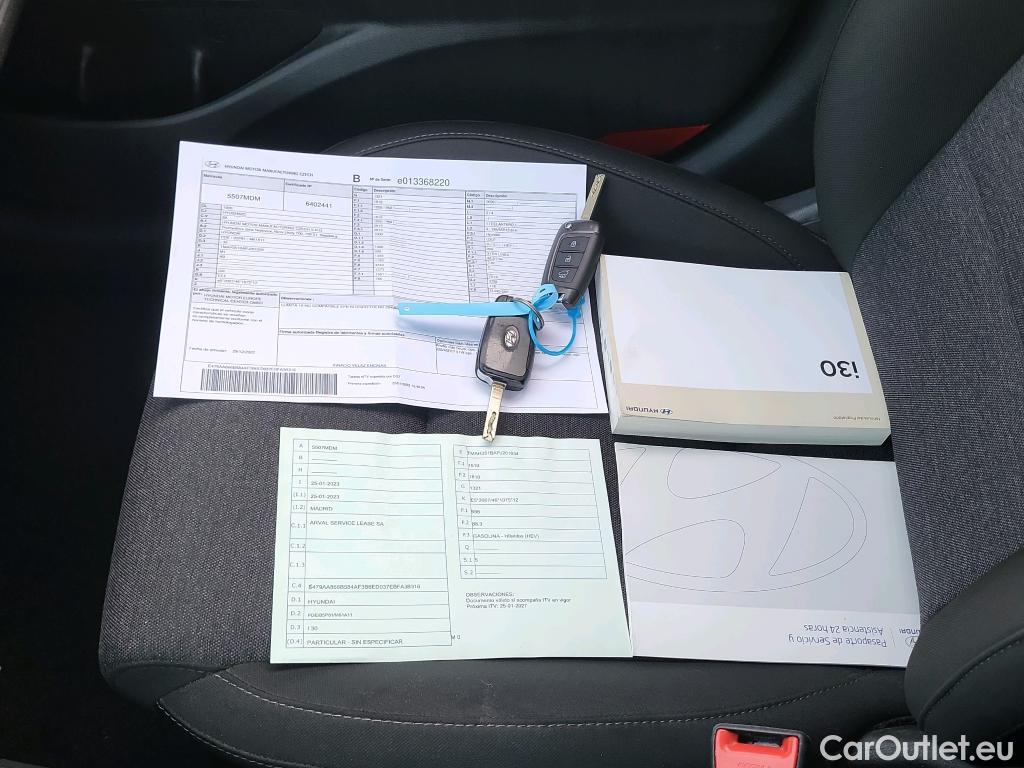 Hyundai  i30 HYUNDAI  / 2020 / 5P / berlina con portón 1.0 TGDI 48V Klass #9