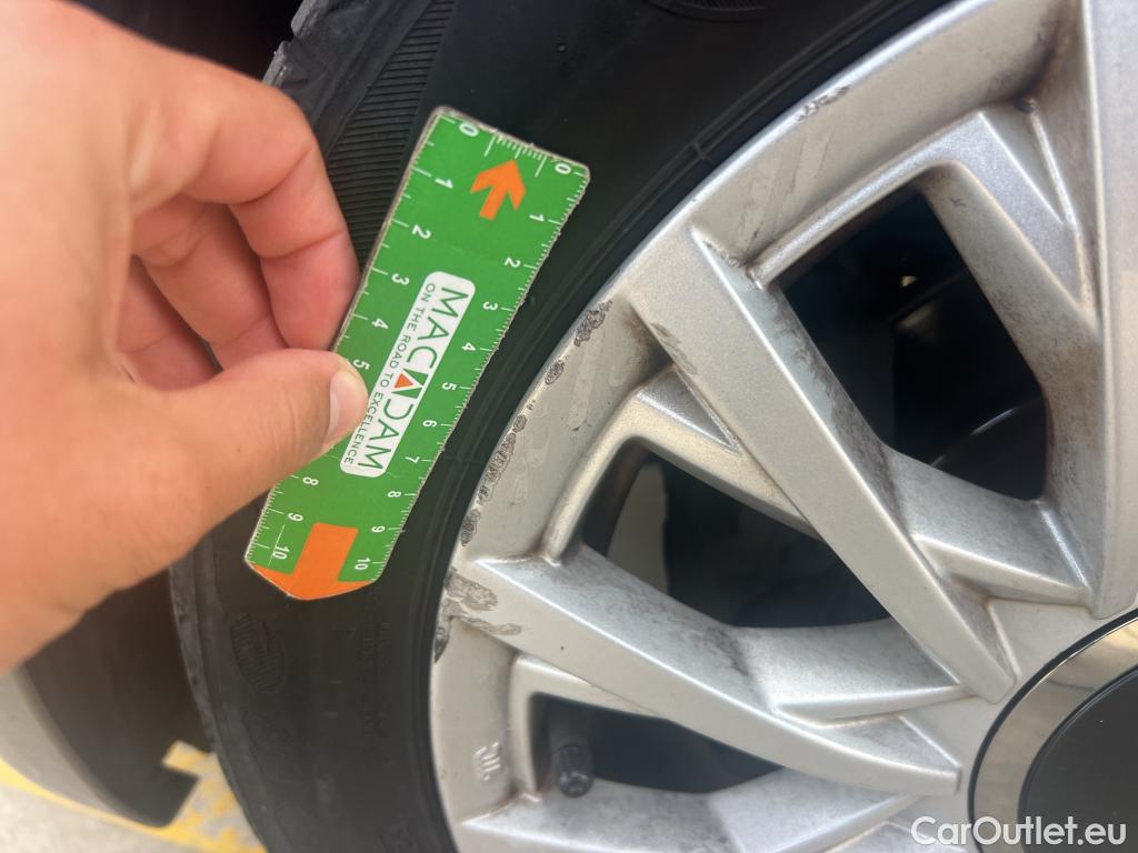  Fiat  500 FIAT  / 2015 / 3P / berlina con portón Lounge 1.2 8v 51KW (69 CV) (AC) #16