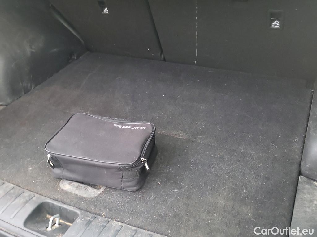  Hyundai  Tucson HYUNDAI  / 2018 / 5P / todoterreno 1.6 CRDI 85kW (116CV) 48V SLE 4X2(SP)(SL) #7