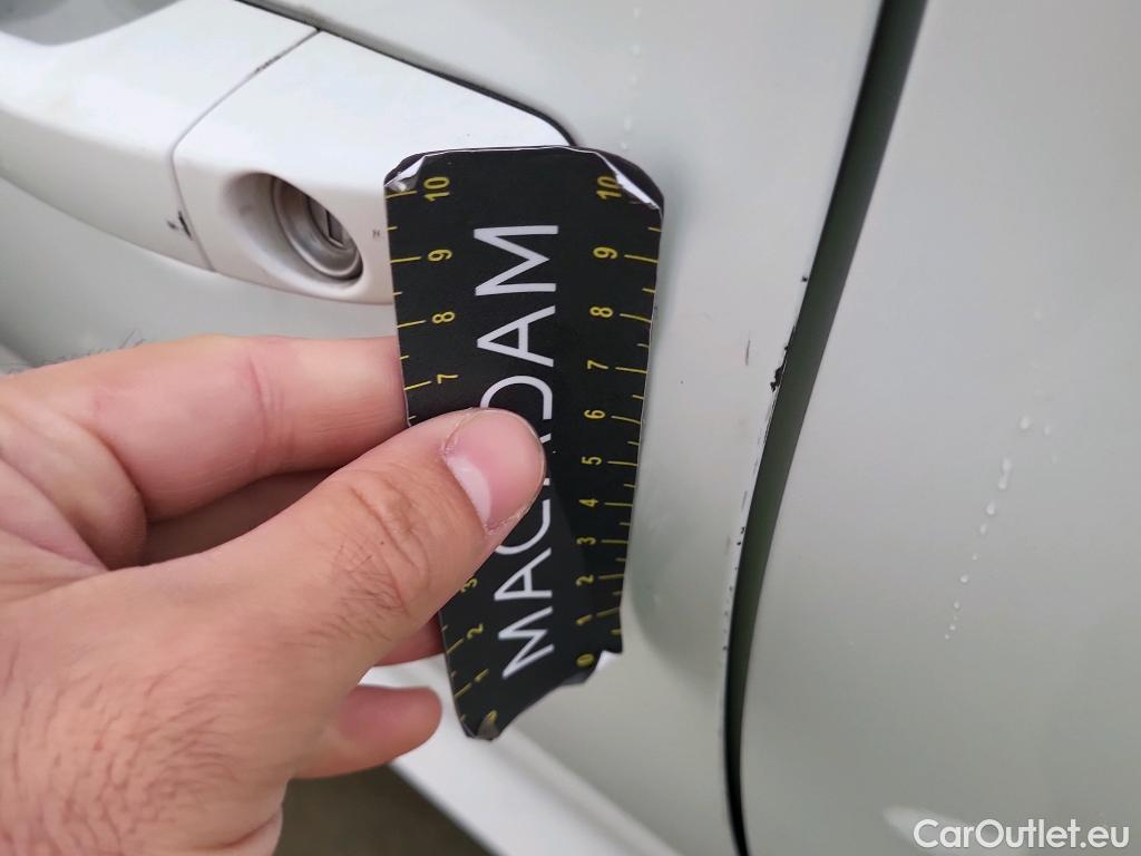  Hyundai  Tucson HYUNDAI  / 2018 / 5P / todoterreno 1.6 CRDI 85kW (116CV) 48V SLE 4X2(SP)(SL) #39