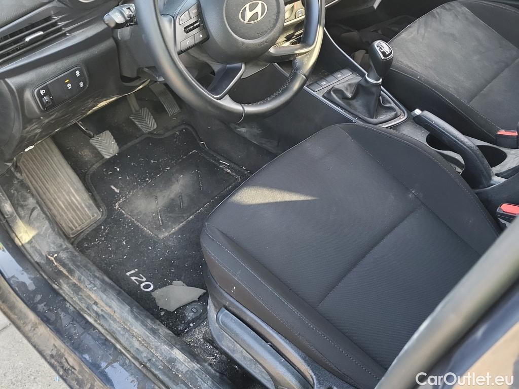  Hyundai  i20 HYUNDAI  / 2023 / 5P / berlina con portón 1.0 TGDI Klass #16