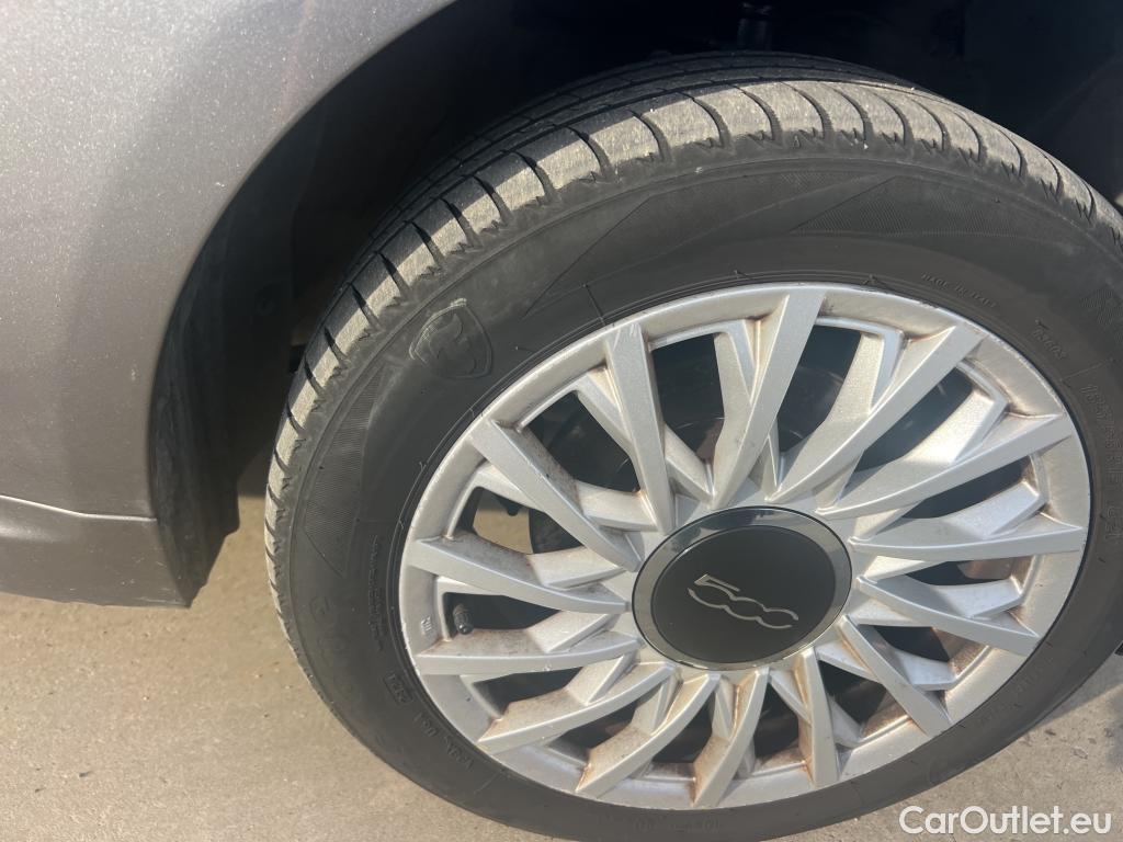  Fiat  500 FIAT  / 2015 / 3P / berlina con portón Lounge 1.2 8v 51KW (69 CV) (AC) #17