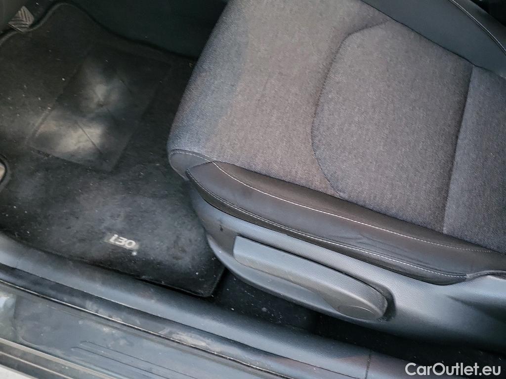 Hyundai  i30 HYUNDAI  / 2020 / 5P / berlina con portón 1.0 TGDI 48V Klass #7