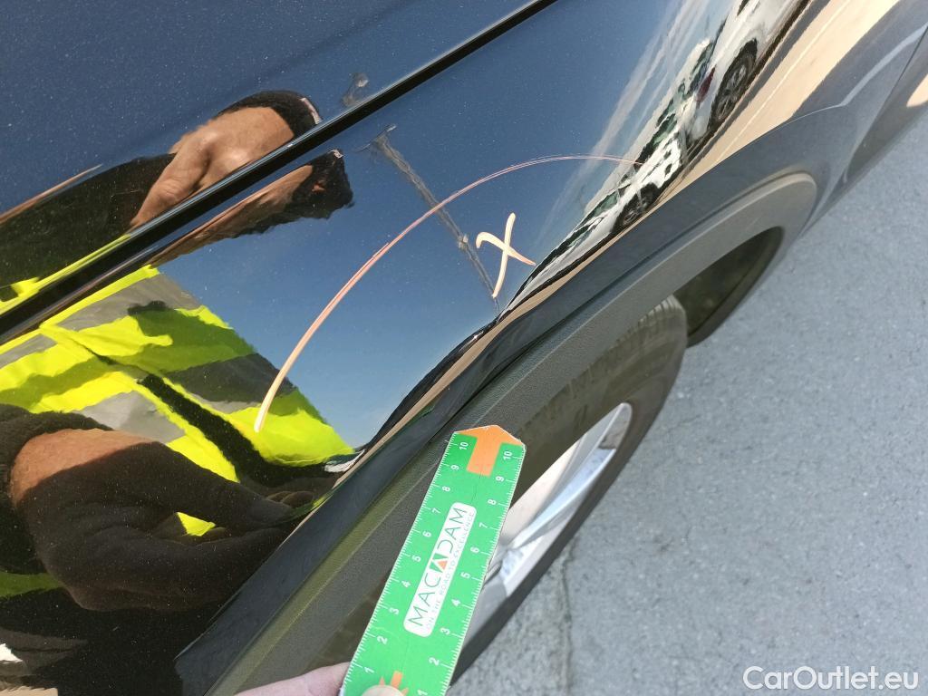  Volvo  XC 40 VOLVO XC40 / 2017 / 5P / todoterreno 1.5 T2 Momentum Core #4