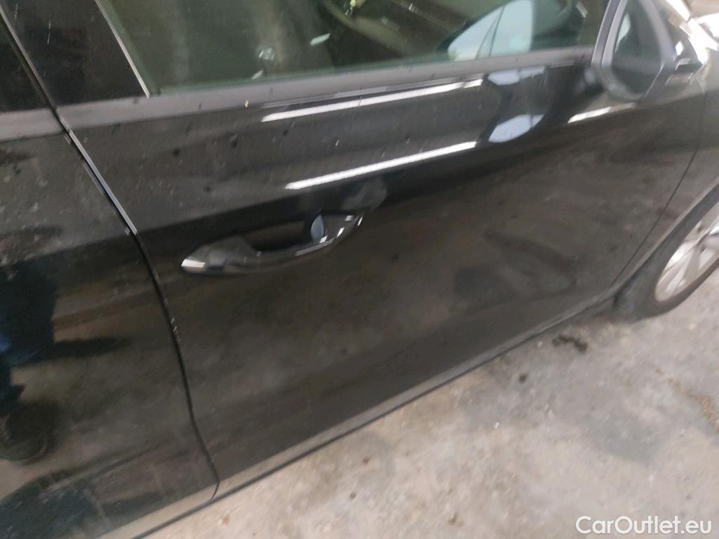 Audi  A3 AUDI  / 2020 / 5P / berlina con portón Sportback 30 TDI 85kW (116CV) #6