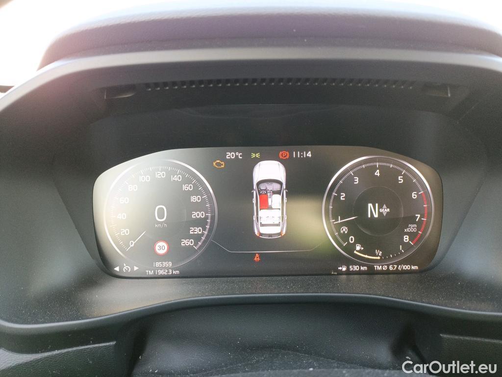  Volvo  XC 40 VOLVO XC40 / 2017 / 5P / todoterreno 1.5 T2 Momentum Core #25