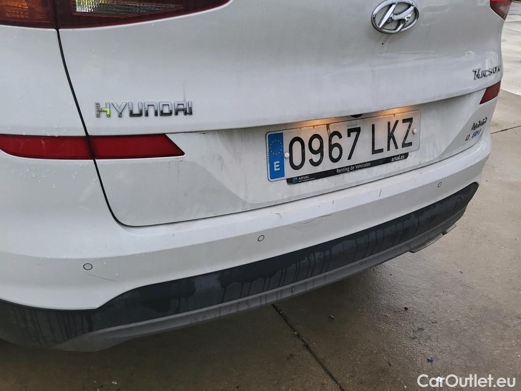  Hyundai  Tucson HYUNDAI  / 2018 / 5P / todoterreno 1.6 CRDI 85kW (116CV) 48V SLE 4X2(SP)(SL) #20
