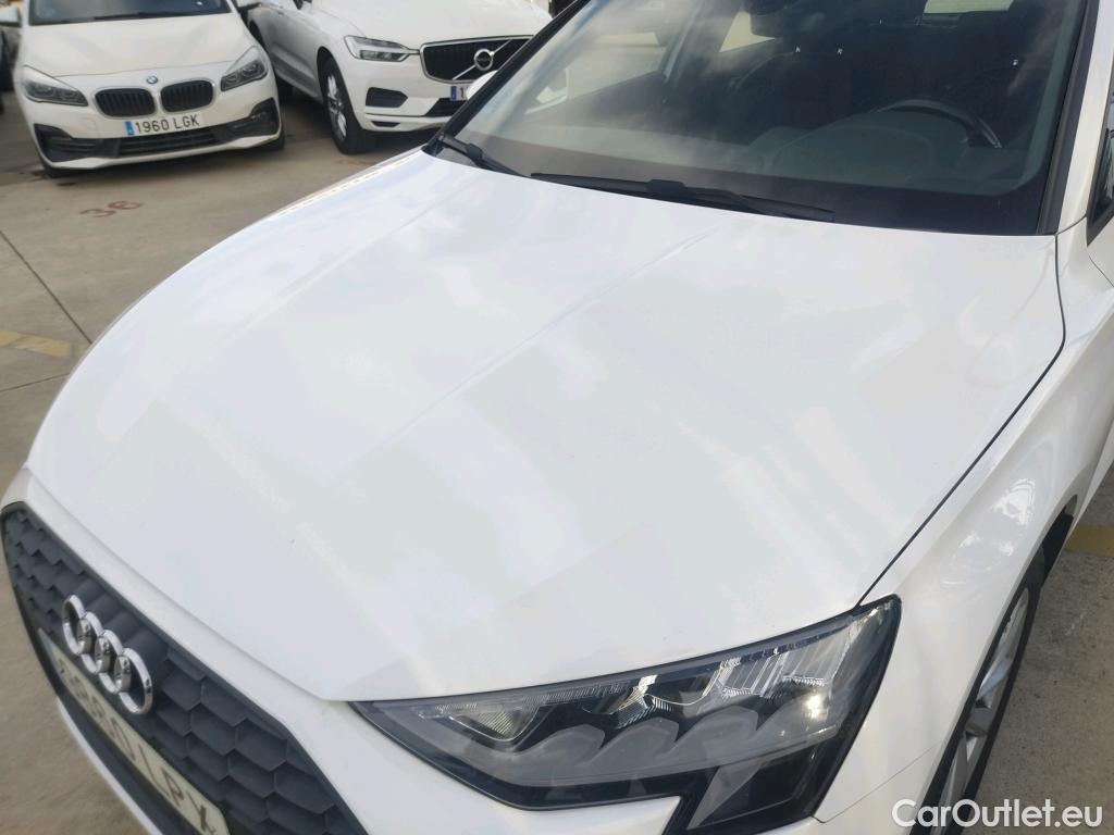  Audi  A3 AUDI  / 2020 / 5P / berlina con portón Sportback 30 TFSI 81kW (110CV) S tronic #30