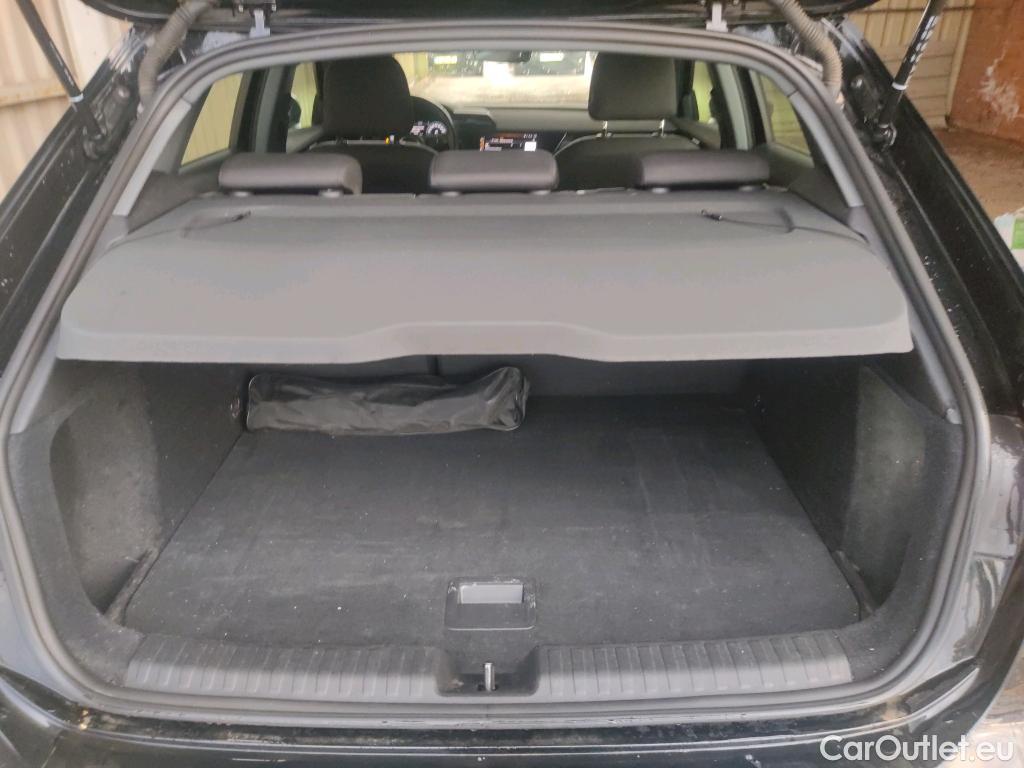 Audi  A3 AUDI  / 2020 / 5P / berlina con portón Sportback 30 TDI 85kW (116CV) #8