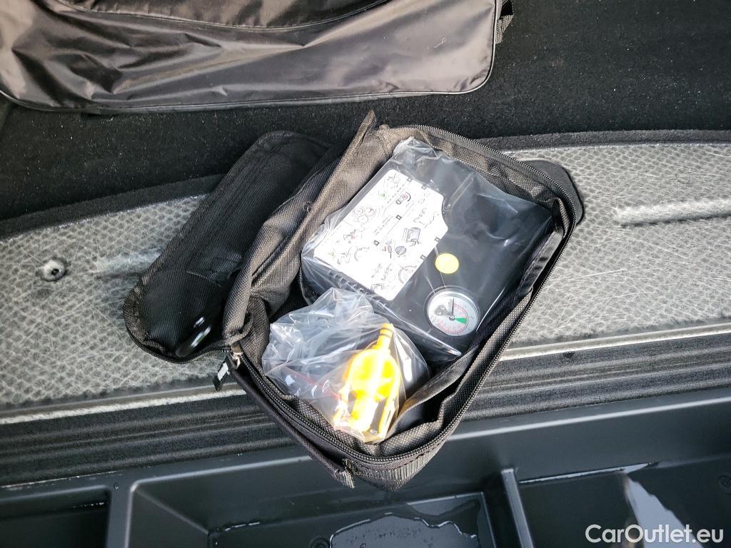 Hyundai  i30 HYUNDAI  / 2020 / 5P / berlina con portón 1.0 TGDI 48V Klass #10