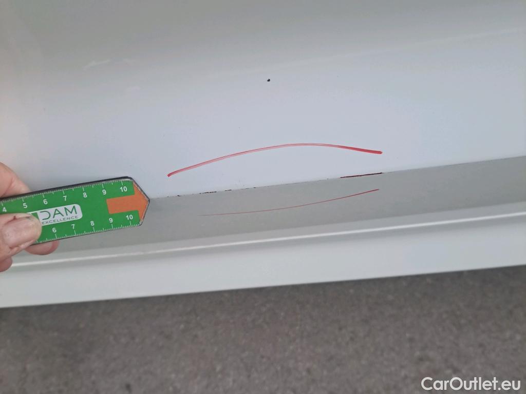 Volvo  XC60 VOLVO  / 2017 / 5P / todoterreno 2.0 B4 D Momentum Auto #4