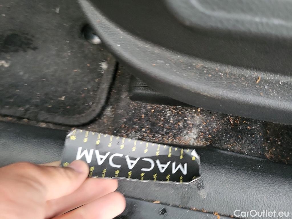  Hyundai  Tucson HYUNDAI  / 2018 / 5P / todoterreno 1.6 CRDI 85kW (116CV) 48V SLE 4X2(SP)(SL) #6