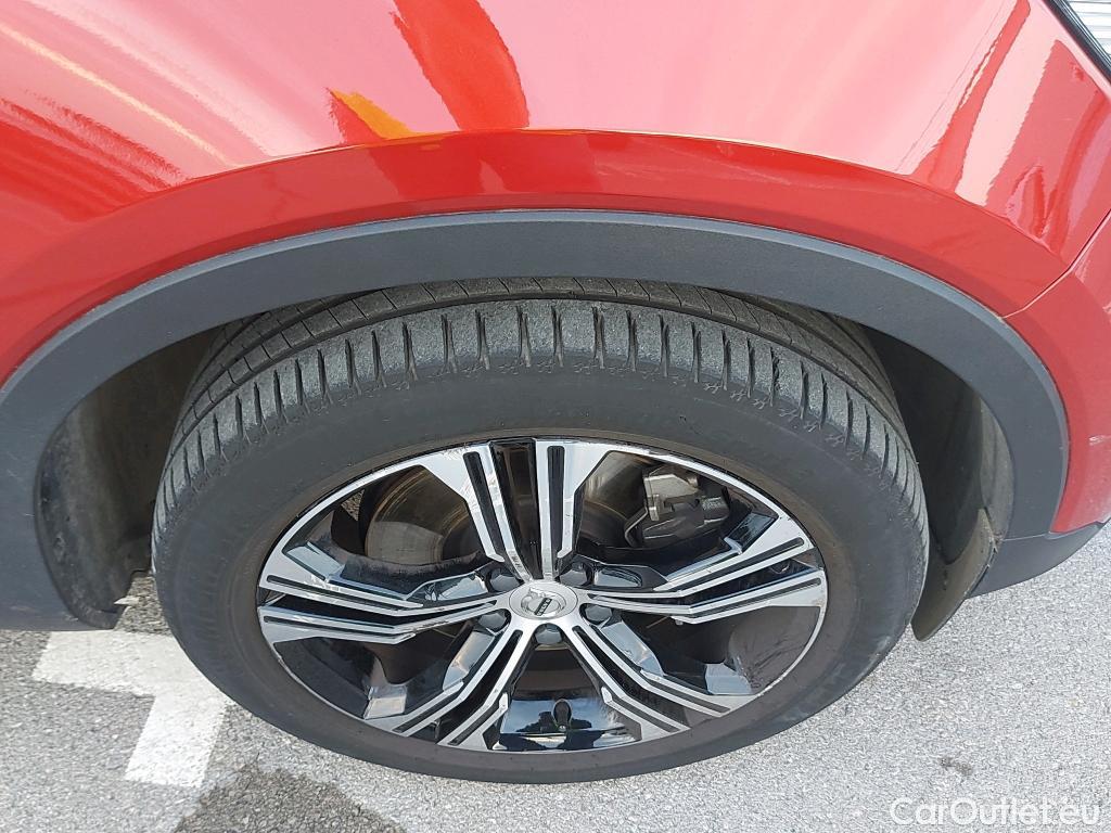 Volvo  XC 40 XC40 Inscription Expression Recharge Plug-In Hybrid 2WD 1.5 T5 260CV AT7 E6d #3