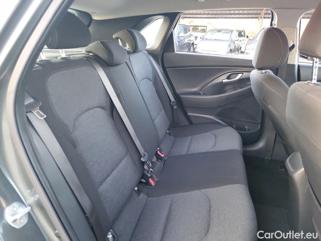 Hyundai  i30 HYUNDAI  / 2020 / 5P / berlina con portón 1.0 TGDI 48V Klass #7