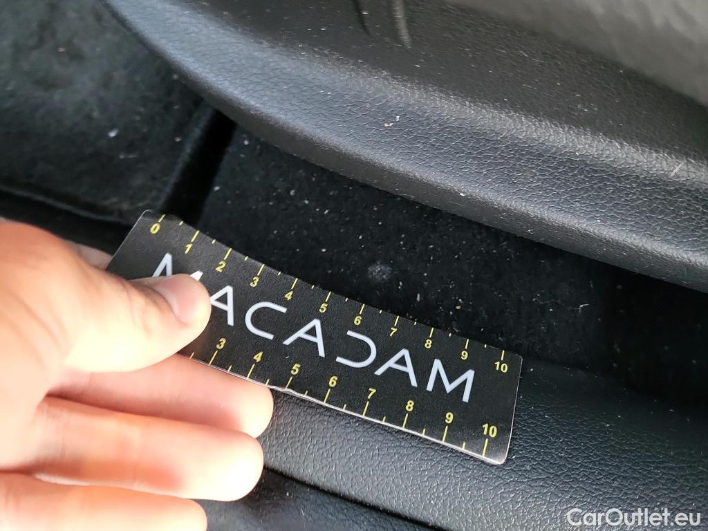 Hyundai  i30 HYUNDAI  / 2020 / 5P / berlina con portón 1.0 TGDI 48V Klass #8