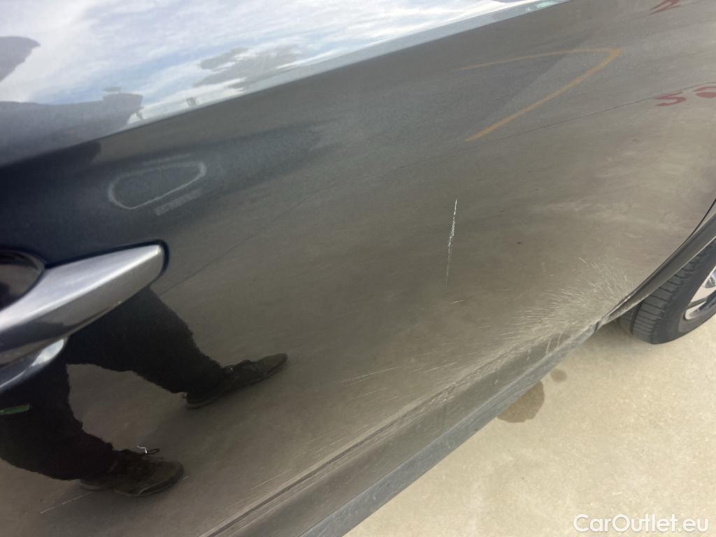  DS  DS7 DS DS 7 Crossback / 2017 / 5P / todoterreno BlueHDi DE 96kW (130CV) Auto. CHIC (AC) #3