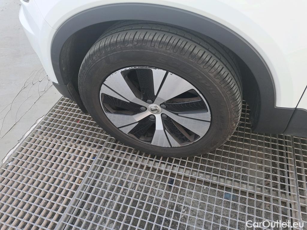  Volvo  XC 40 VOLVO XC40 / 2017 / 5P / todoterreno 1.5 T3 Momentum Pro #1