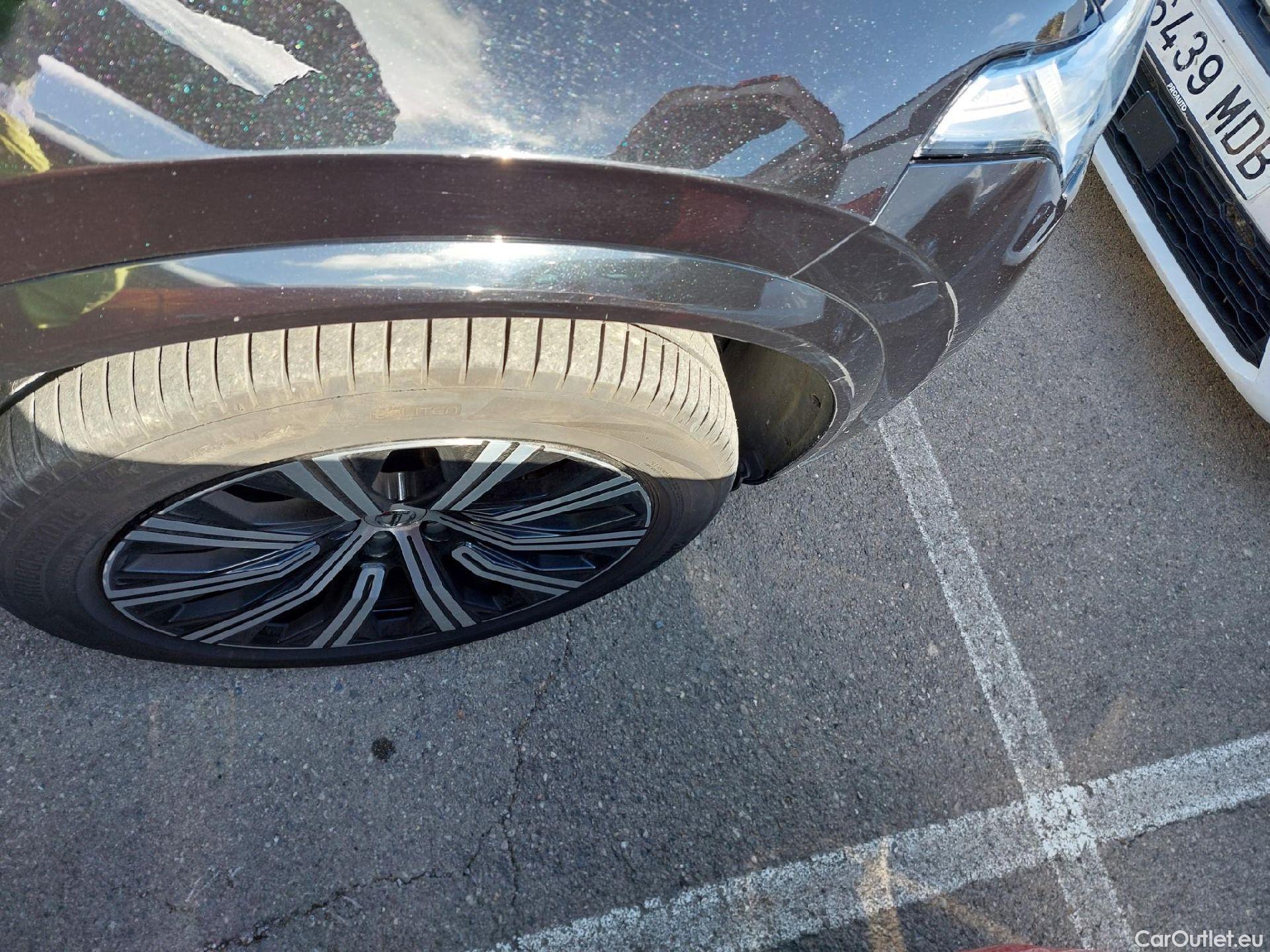  Volvo  XC90 VOLVO  / 2019 / 5P / todoterreno 2.0 T8 AWD Recharge Inscription Auto #27