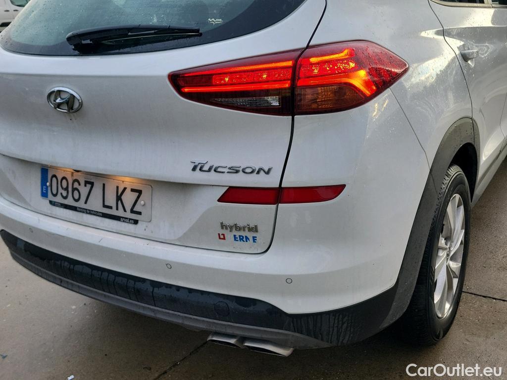  Hyundai  Tucson HYUNDAI  / 2018 / 5P / todoterreno 1.6 CRDI 85kW (116CV) 48V SLE 4X2(SP)(SL) #22