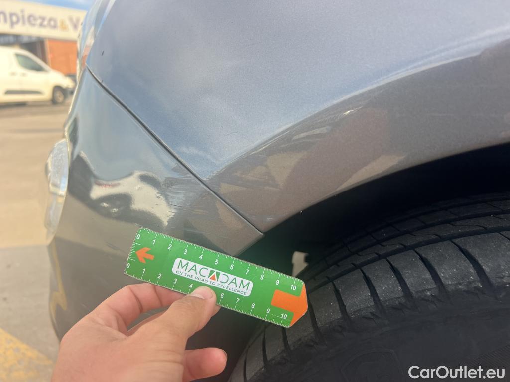  Fiat  500 FIAT  / 2015 / 3P / berlina con portón Lounge 1.2 8v 51KW (69 CV) (AC) #26