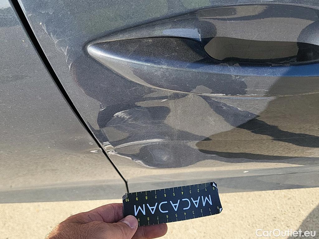  Hyundai  i20 HYUNDAI  / 2023 / 5P / berlina con portón 1.0 TGDI Klass #2