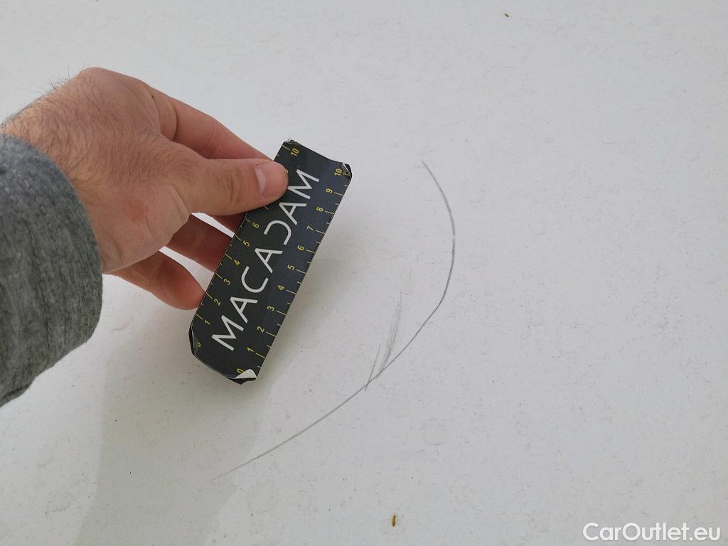  Hyundai  Tucson HYUNDAI  / 2018 / 5P / todoterreno 1.6 CRDI 85kW (116CV) 48V SLE 4X2(SP)(SL) #34