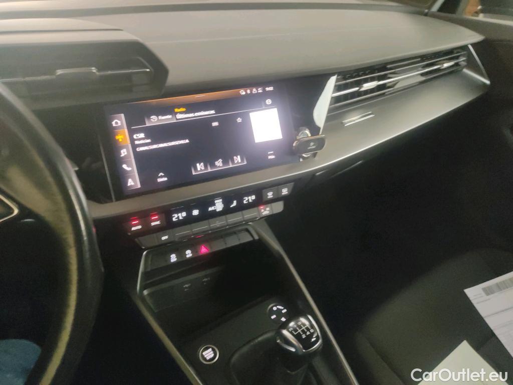 Audi  A3 AUDI  / 2020 / 5P / berlina con portón Sportback 30 TDI 85kW (116CV) #13