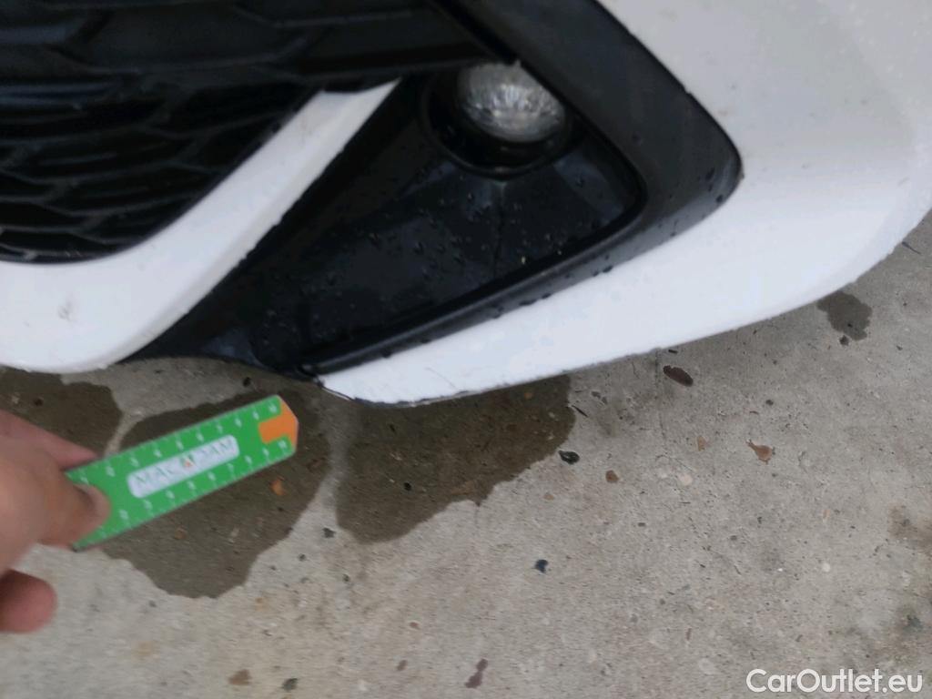 Toyota  Corolla TOYOTA  / 2019 / 5P / familiar 1.8 125H ACTIVE TECH E-CVT TOU SPORT #12