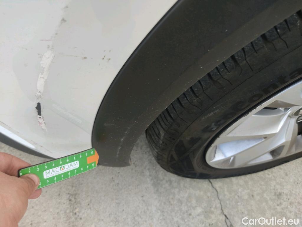  Renault  Captur RENAULT  / 2019 / 5P / todoterreno Intens TCe 90 (AC) #10