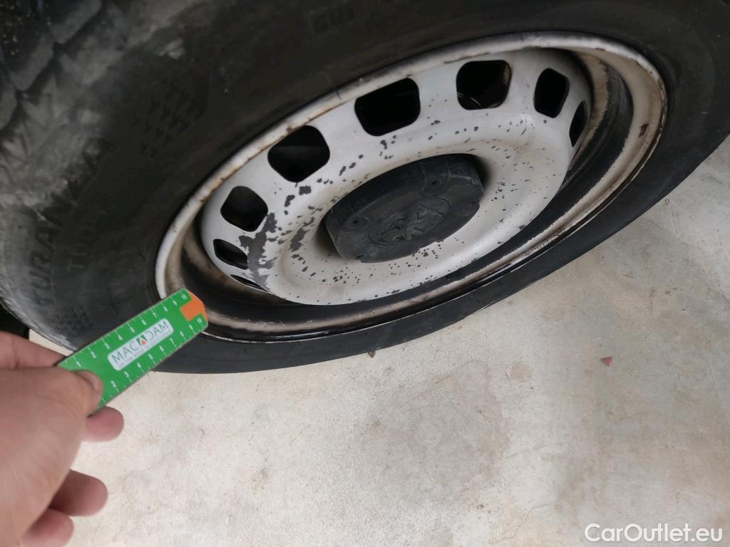  Peugeot  Partner PEUGEOT  / 2018 / 4P / furgón derivado de turismo Premium Standard 600kg BlueHDi 73kW (AC) #47