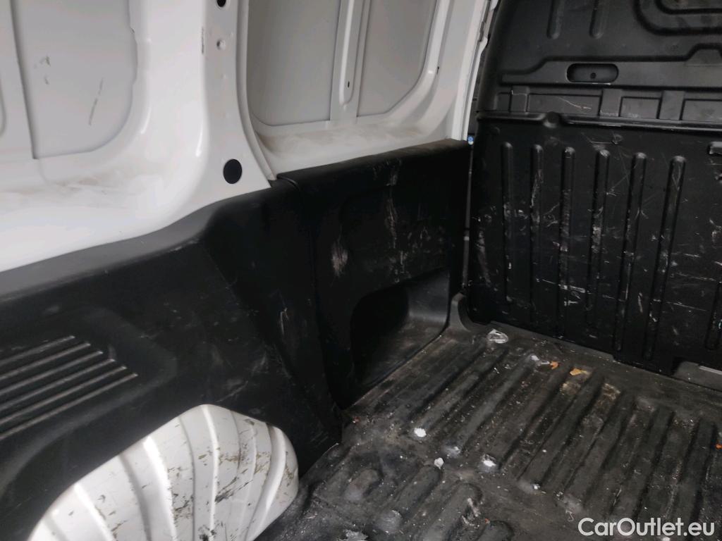  Peugeot  Partner PEUGEOT  / 2018 / 4P / furgón derivado de turismo Premium Standard 600kg BlueHDi 73kW (AC) #40