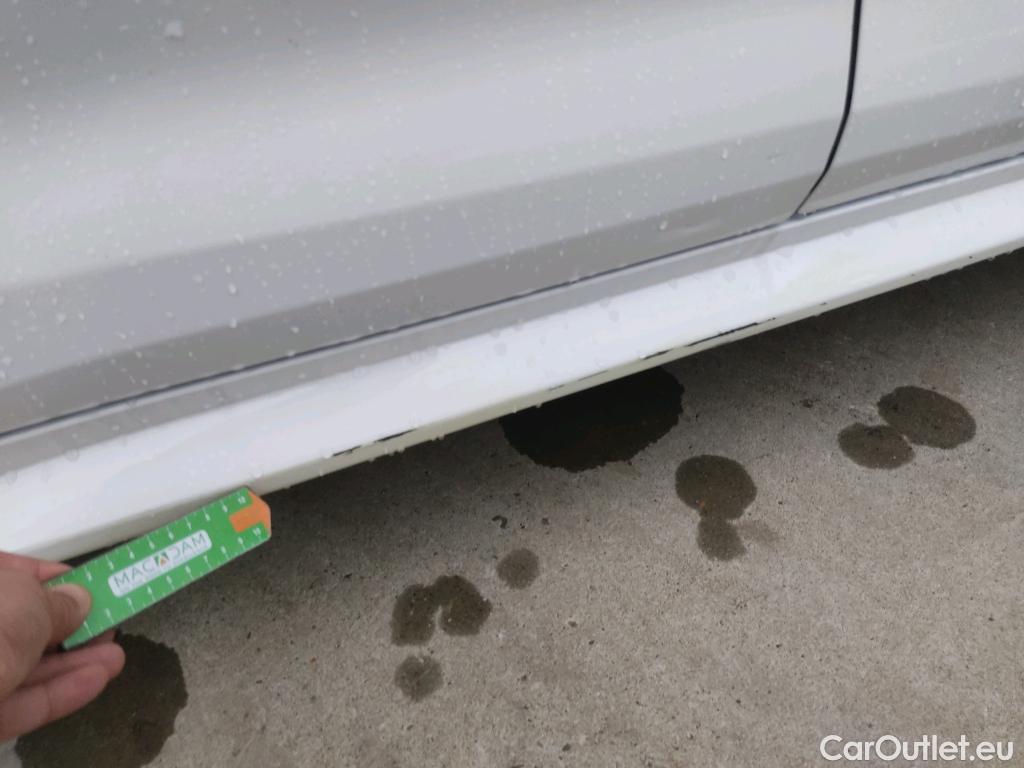 Toyota  Corolla TOYOTA  / 2019 / 5P / familiar 1.8 125H ACTIVE TECH E-CVT TOU SPORT #10