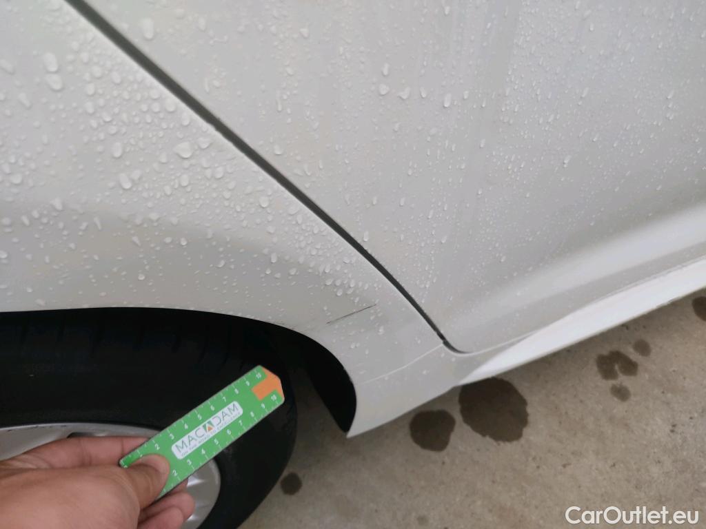 Toyota  Corolla TOYOTA  / 2019 / 5P / familiar 1.8 125H ACTIVE TECH E-CVT TOU SPORT #6