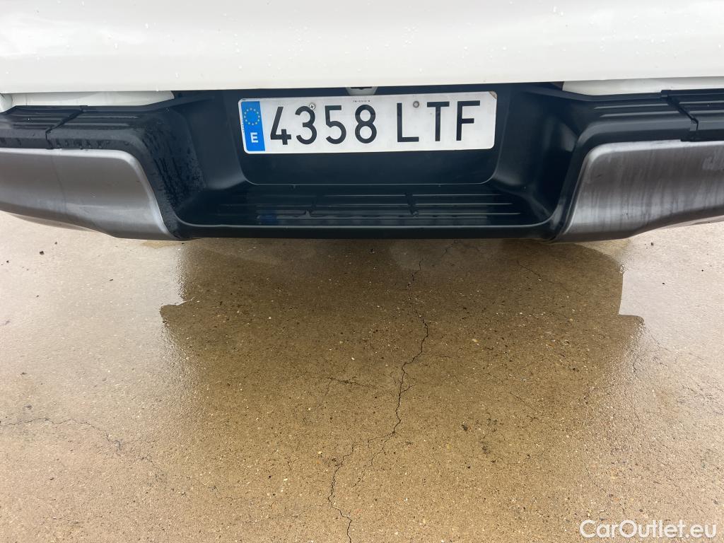  Toyota  Hilux TOYOTA  / 2020 / 4P / pickup 2.4 D-4D Cabina Doble GX #10