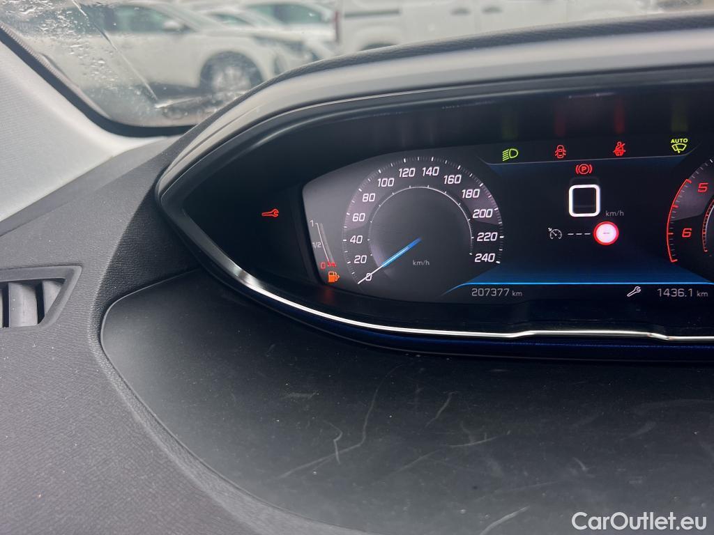  Peugeot  3008 PEUGEOT  / 2020 / 5P / todoterreno 1.5 BlueHDi 96kW (130CV) S&S Active Pack (AC4) #27