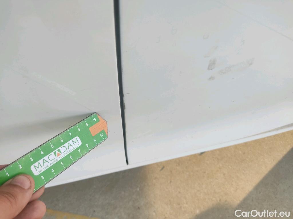 Opel  Corsa OPEL  1.2T XHL 74kW (100CV) Elegance #10