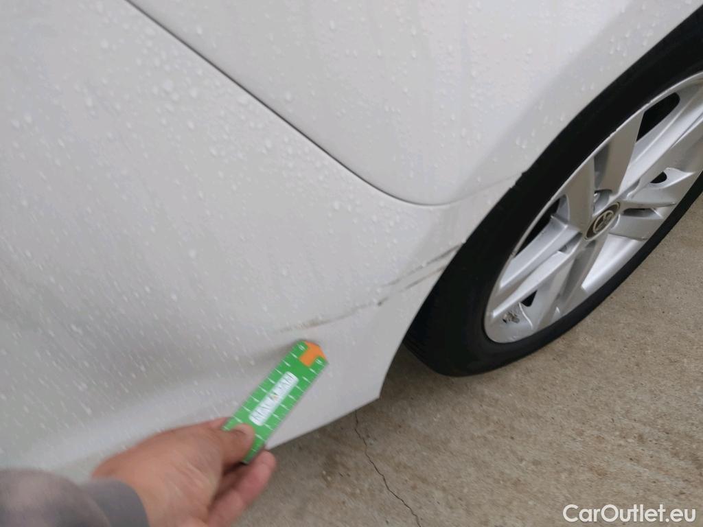 Toyota  Corolla TOYOTA  / 2019 / 5P / familiar 1.8 125H ACTIVE TECH E-CVT TOU SPORT #16