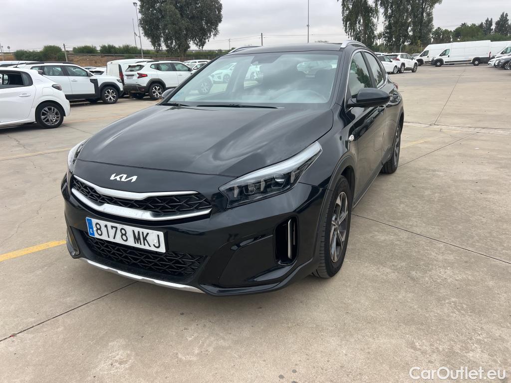 KIA  XCeed KIA  / 2022 / 5P / todoterreno 1.0 T-GDi Drive 88kW (120CV) #1
