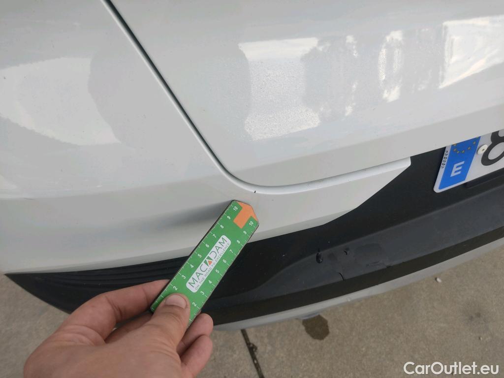  Renault  Captur RENAULT  / 2019 / 5P / todoterreno Intens TCe 90 (AC) #28