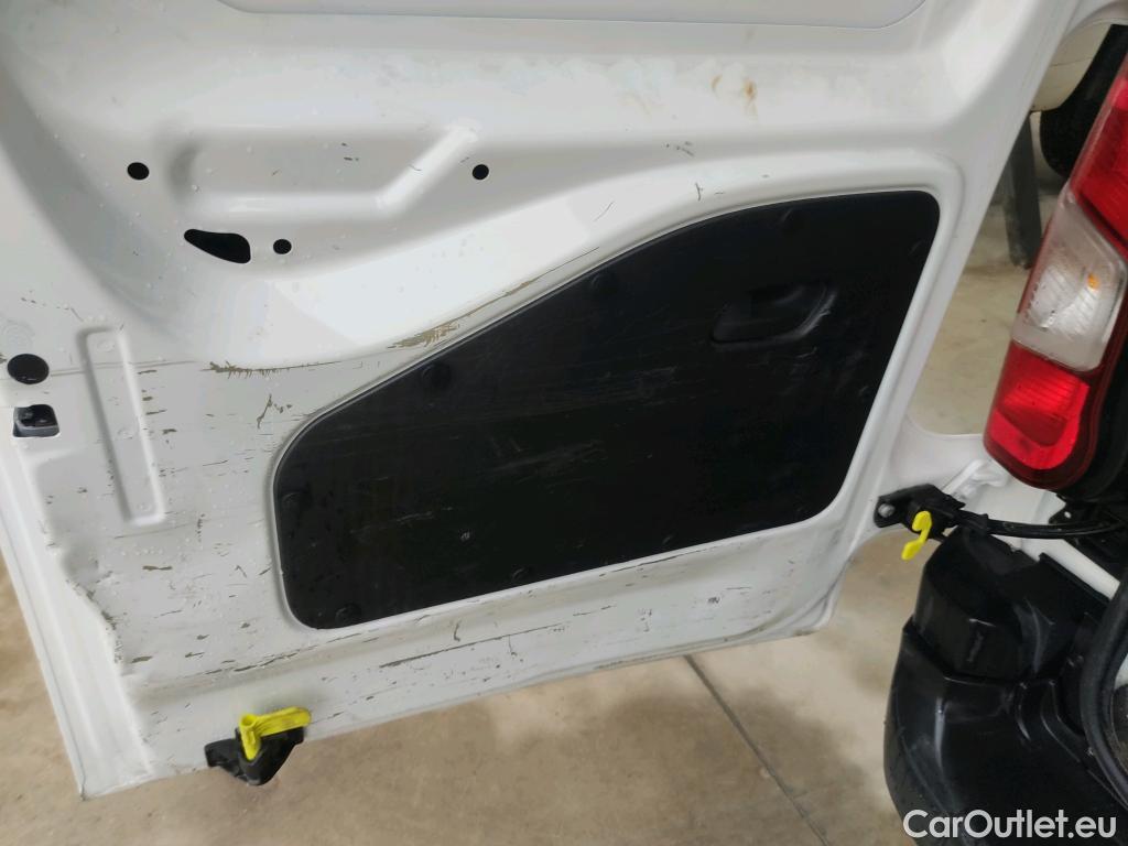  Peugeot  Partner PEUGEOT  / 2018 / 4P / furgón derivado de turismo Premium Standard 600kg BlueHDi 73kW (AC) #34