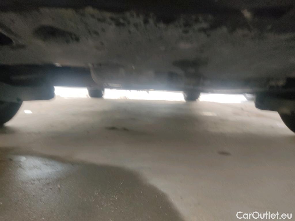 Peugeot  308 PEUGEOT  / 2021 / 5P / familiar SW Active Pack BlueHDi 130 S&S MAN #11