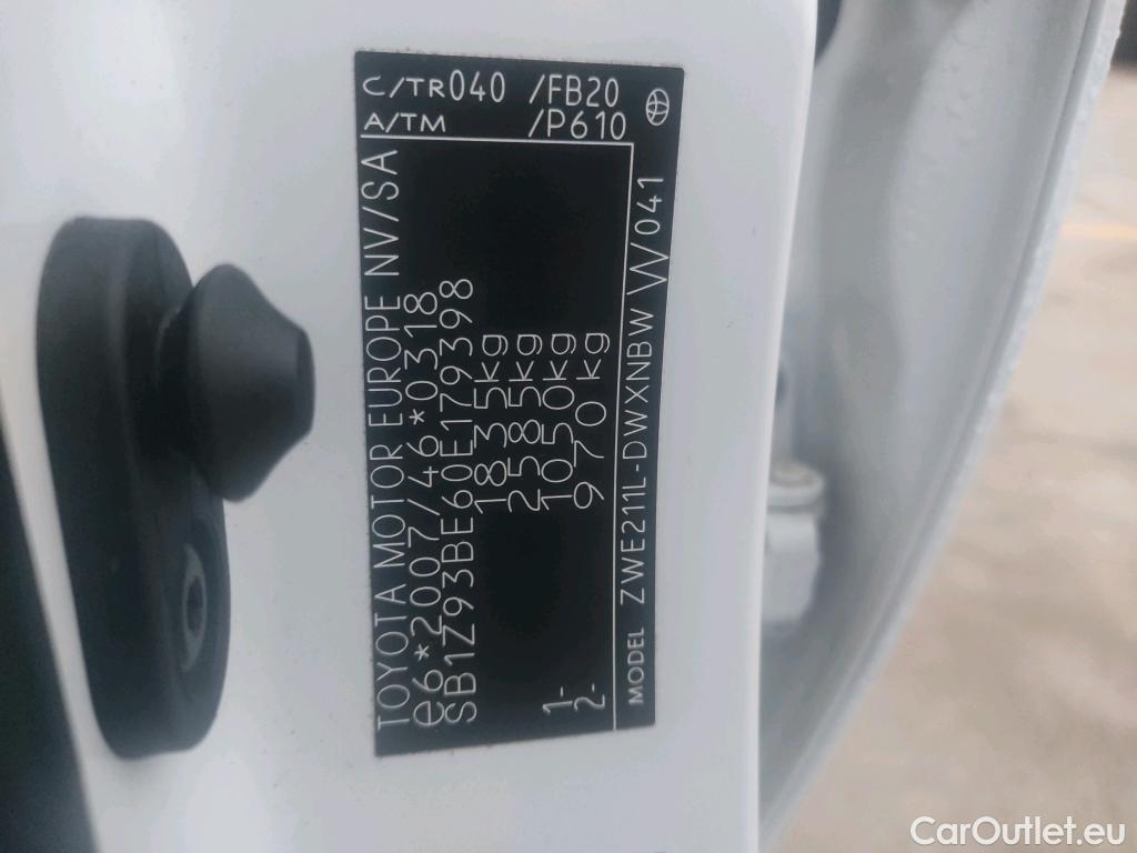 Toyota  Corolla TOYOTA  / 2019 / 5P / familiar 1.8 125H ACTIVE TECH E-CVT TOU SPORT #17